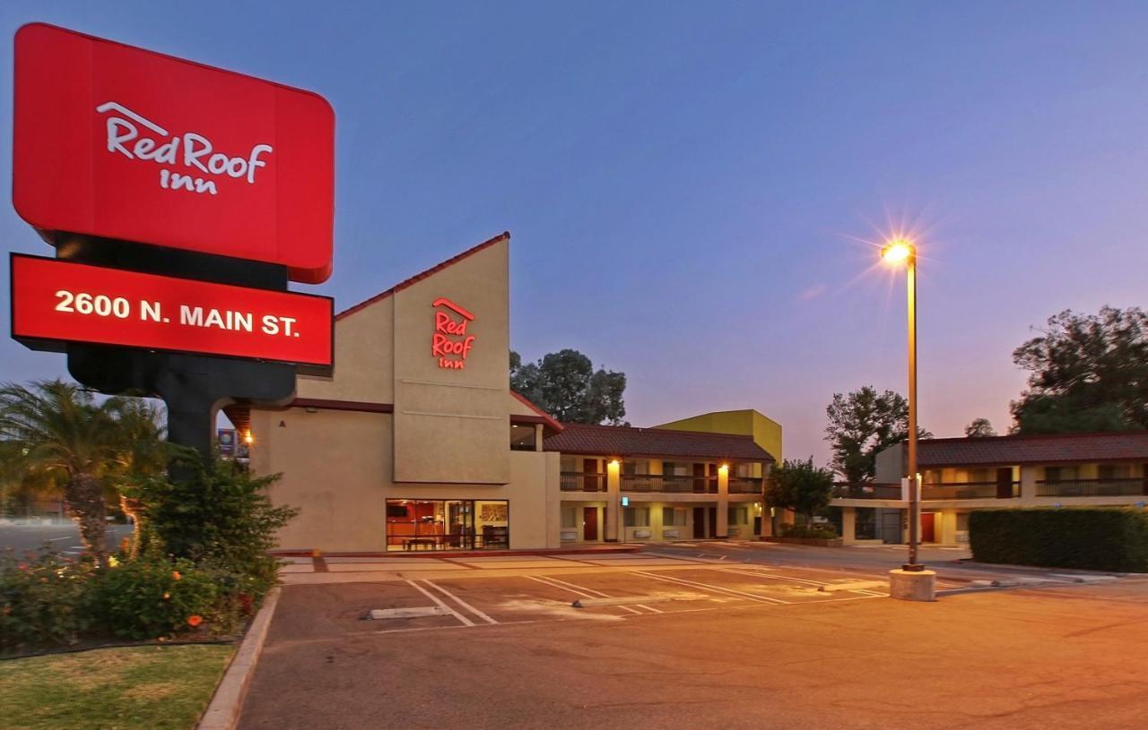 Red Roof Inn Santa Ana Exterior photo